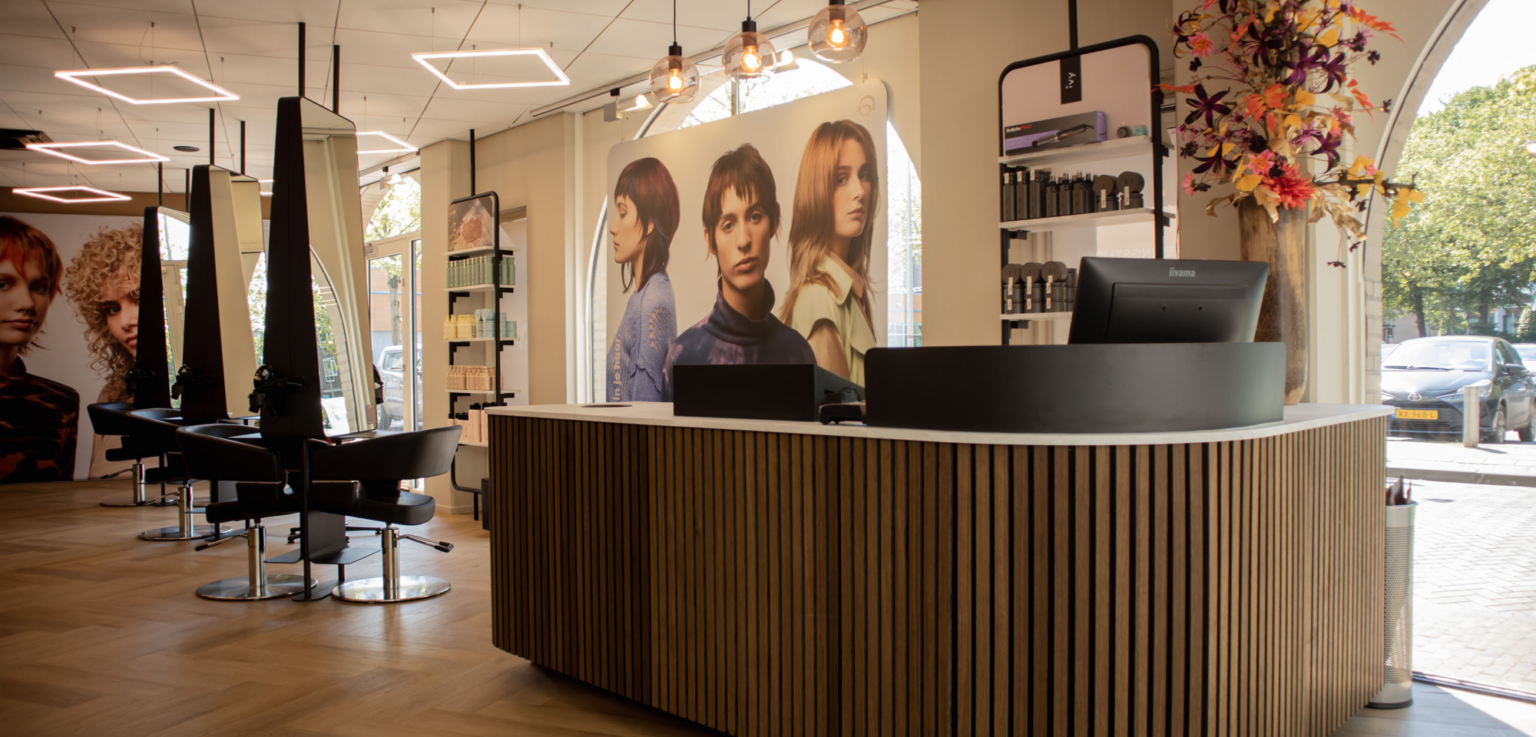 Salon in de buurt